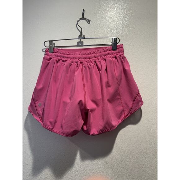 Lululemon Hotty Hot Shorts Women’s Size 6 Bright Pink Mesh Lined Gym Run Workout - Picture 2 of 6